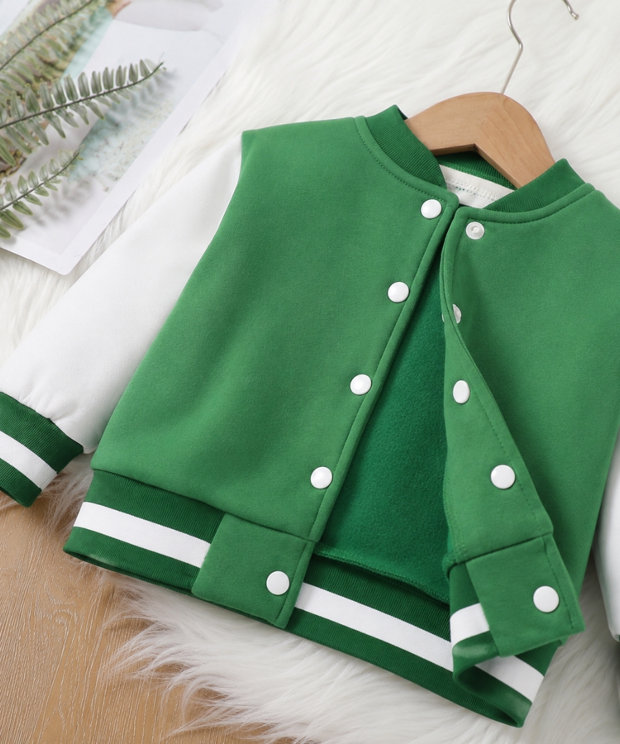 Set Chaqueta Bomber + Pantalón con Resorte en Tobillo vista adicional